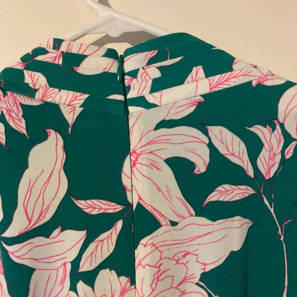 Eliza J Wrap Dress - Picture 7 of 9